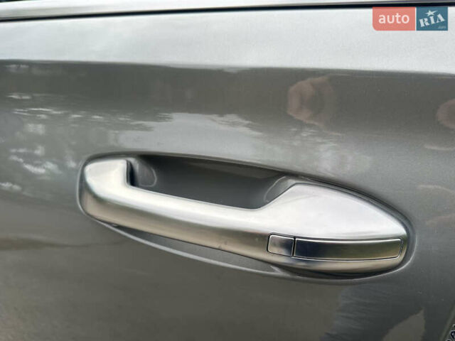 Сірий Хендай Palisade, об'ємом двигуна 2.2 л та пробігом 93 тис. км за 50800 $, фото 15 на Automoto.ua