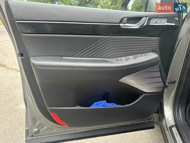 Сірий Хендай Palisade, об'ємом двигуна 2.2 л та пробігом 93 тис. км за 50800 $, фото 17 на Automoto.ua
