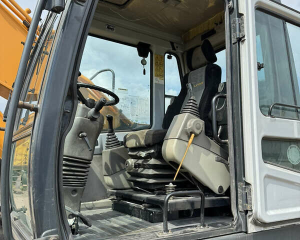 Хендай R 200-W7, объемом двигателя 0 л и пробегом 10 тыс. км за 40000 $, фото 4 на Automoto.ua