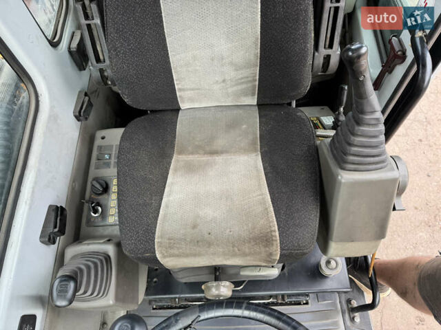 Хендай R 200-W7, объемом двигателя 0 л и пробегом 10 тыс. км за 40000 $, фото 14 на Automoto.ua