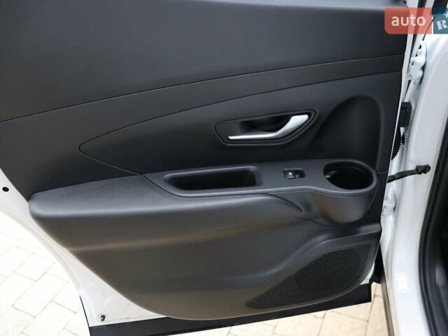 Белый Хендай Santa Cruz, объемом двигателя 2.5 л и пробегом 22 тыс. км за 34900 $, фото 44 на Automoto.ua