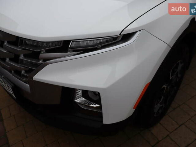 Белый Хендай Santa Cruz, объемом двигателя 2.5 л и пробегом 22 тыс. км за 34900 $, фото 3 на Automoto.ua