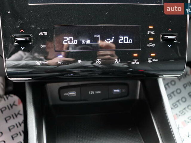 Белый Хендай Santa Cruz, объемом двигателя 2.5 л и пробегом 22 тыс. км за 34900 $, фото 30 на Automoto.ua