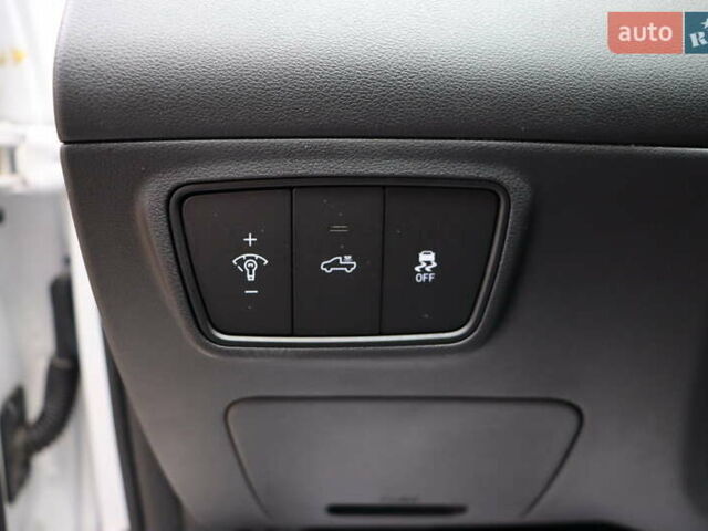 Белый Хендай Santa Cruz, объемом двигателя 2.5 л и пробегом 22 тыс. км за 34900 $, фото 19 на Automoto.ua