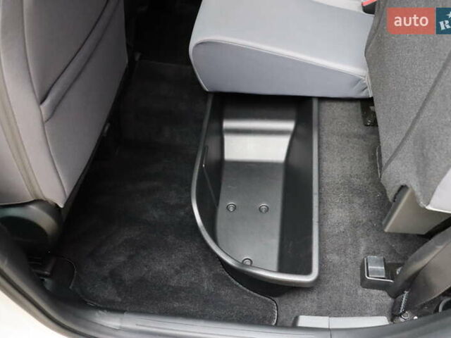 Белый Хендай Santa Cruz, объемом двигателя 2.5 л и пробегом 22 тыс. км за 34900 $, фото 47 на Automoto.ua