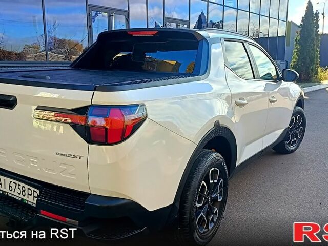 Белый Хендай Santa Cruz, объемом двигателя 2.5 л и пробегом 11 тыс. км за 36400 $, фото 6 на Automoto.ua