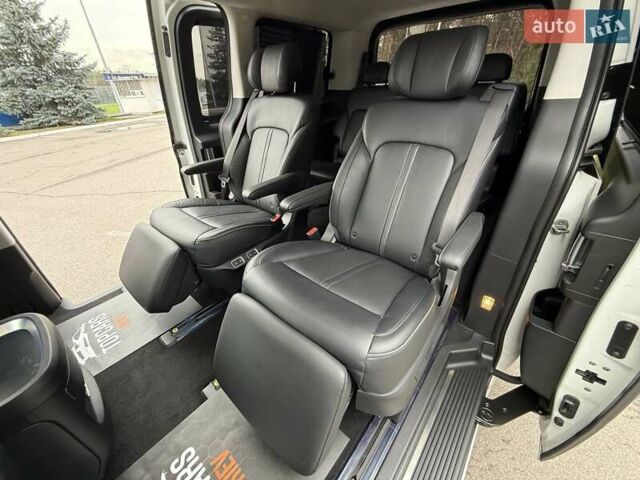 Белый Хендай Staria, объемом двигателя 2.2 л и пробегом 98 тыс. км за 45999 $, фото 53 на Automoto.ua