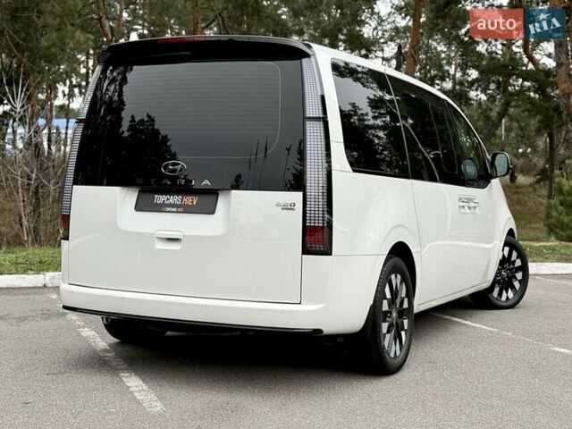 Белый Хендай Staria, объемом двигателя 2.2 л и пробегом 98 тыс. км за 45999 $, фото 15 на Automoto.ua