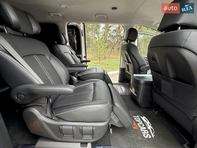 Белый Хендай Staria, объемом двигателя 2.2 л и пробегом 98 тыс. км за 45999 $, фото 46 на Automoto.ua