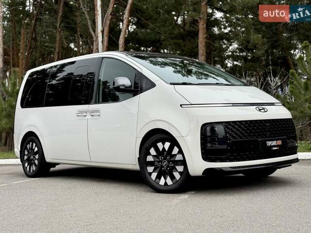 Белый Хендай Staria, объемом двигателя 2.2 л и пробегом 98 тыс. км за 45999 $, фото 23 на Automoto.ua