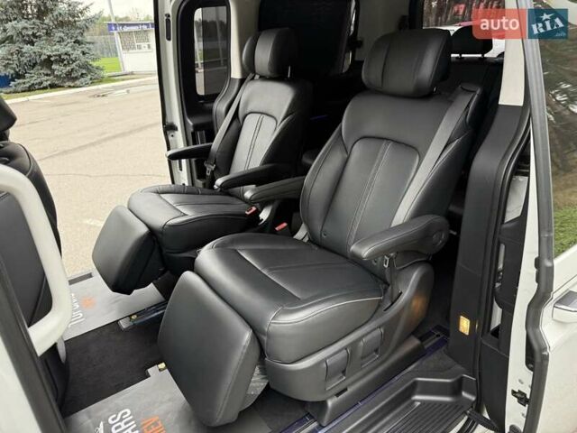 Белый Хендай Staria, объемом двигателя 2.2 л и пробегом 98 тыс. км за 45999 $, фото 56 на Automoto.ua