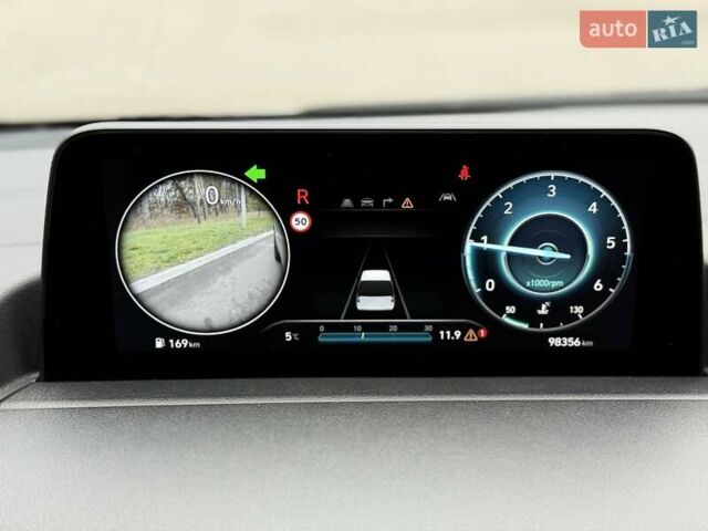 Белый Хендай Staria, объемом двигателя 2.2 л и пробегом 98 тыс. км за 45999 $, фото 86 на Automoto.ua