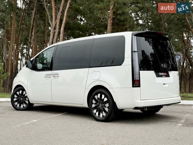 Белый Хендай Staria, объемом двигателя 2.2 л и пробегом 98 тыс. км за 45999 $, фото 10 на Automoto.ua