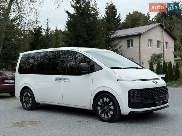 Белый Хендай Staria, объемом двигателя 2.2 л и пробегом 77 тыс. км за 46500 $, фото 10 на Automoto.ua