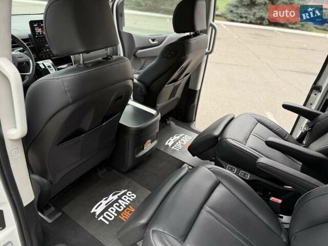 Белый Хендай Staria, объемом двигателя 2.2 л и пробегом 98 тыс. км за 45999 $, фото 58 на Automoto.ua