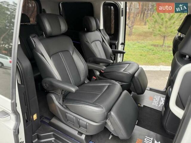 Белый Хендай Staria, объемом двигателя 2.2 л и пробегом 98 тыс. км за 45999 $, фото 39 на Automoto.ua