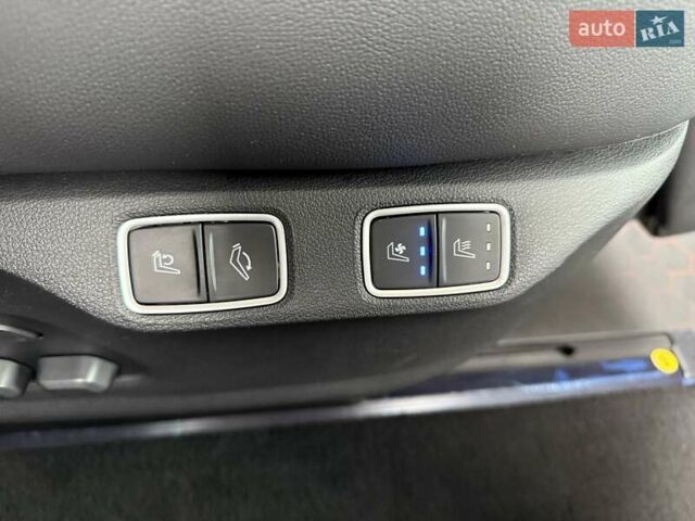 Белый Хендай Staria, объемом двигателя 2.2 л и пробегом 98 тыс. км за 45999 $, фото 44 на Automoto.ua