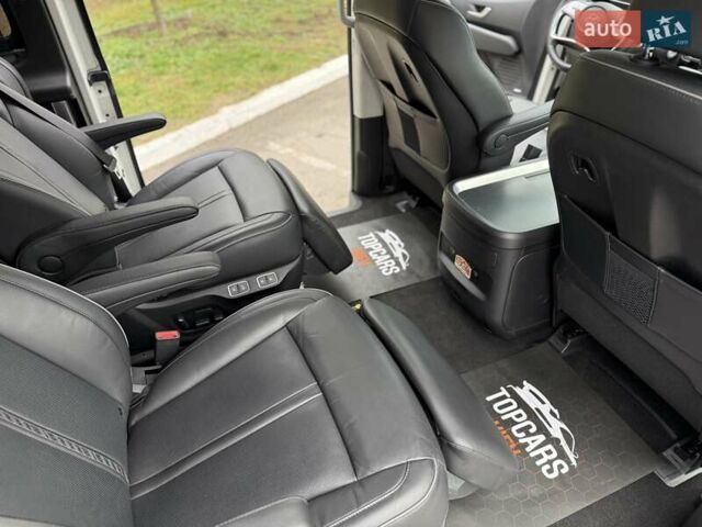 Белый Хендай Staria, объемом двигателя 2.2 л и пробегом 98 тыс. км за 45999 $, фото 42 на Automoto.ua