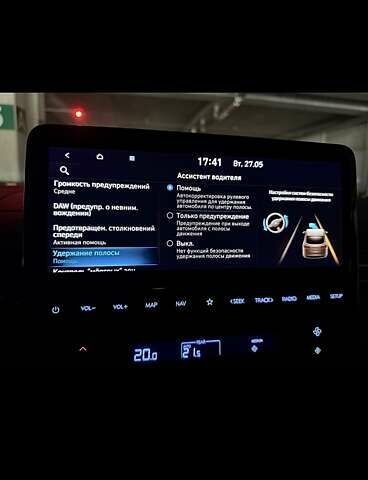 Белый Хендай Staria, объемом двигателя 2.2 л и пробегом 98 тыс. км за 45999 $, фото 96 на Automoto.ua