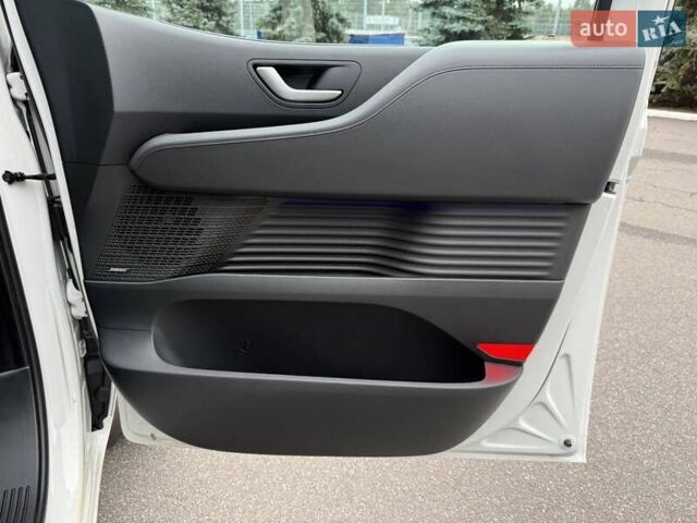 Белый Хендай Staria, объемом двигателя 2.2 л и пробегом 98 тыс. км за 45999 $, фото 27 на Automoto.ua