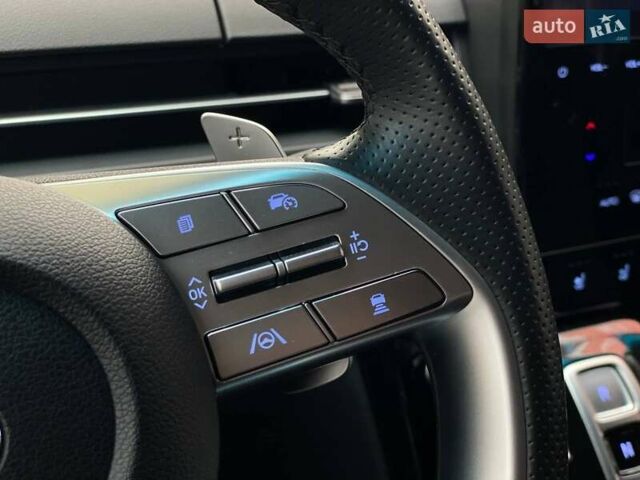 Белый Хендай Staria, объемом двигателя 2.2 л и пробегом 77 тыс. км за 49000 $, фото 18 на Automoto.ua