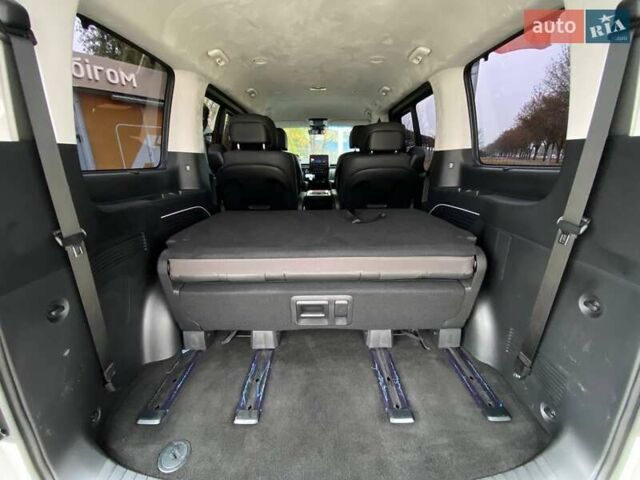 Белый Хендай Staria, объемом двигателя 2.2 л и пробегом 77 тыс. км за 49000 $, фото 23 на Automoto.ua