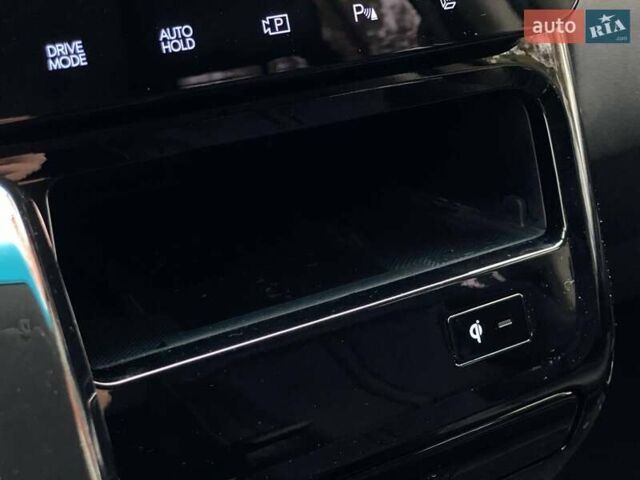 Білий Хендай Staria, об'ємом двигуна 2.2 л та пробігом 77 тис. км за 48999 $, фото 20 на Automoto.ua