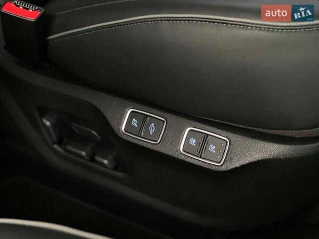 Белый Хендай Staria, объемом двигателя 2.2 л и пробегом 77 тыс. км за 49000 $, фото 16 на Automoto.ua