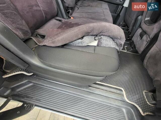 Белый Хендай Staria, объемом двигателя 2.2 л и пробегом 71 тыс. км за 39000 $, фото 15 на Automoto.ua