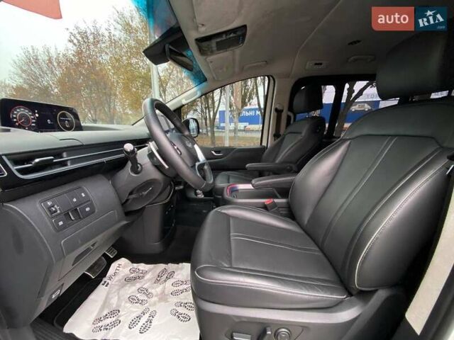 Белый Хендай Staria, объемом двигателя 2.2 л и пробегом 77 тыс. км за 49000 $, фото 9 на Automoto.ua