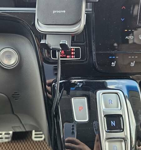 Білий Хендай Staria, об'ємом двигуна 2.2 л та пробігом 78 тис. км за 50500 $, фото 18 на Automoto.ua