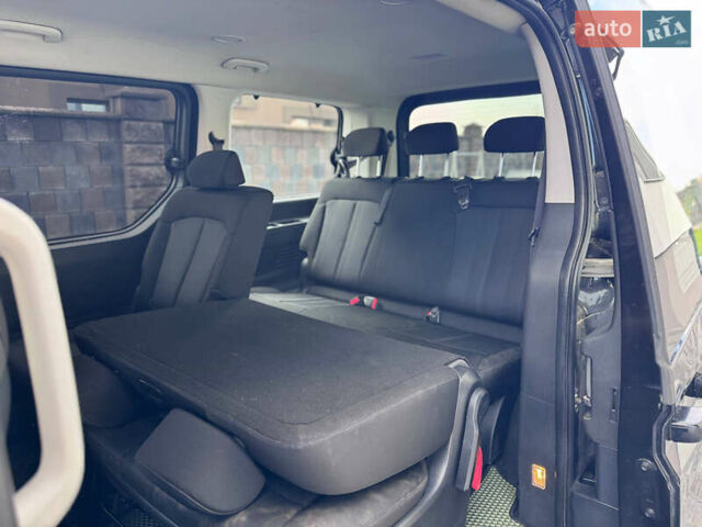 Черный Хендай Staria, объемом двигателя 2.2 л и пробегом 63 тыс. км за 22800 $, фото 15 на Automoto.ua