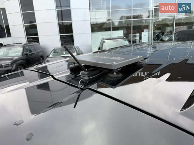 Черный Хендай Staria, объемом двигателя 2.2 л и пробегом 66 тыс. км за 49800 $, фото 8 на Automoto.ua