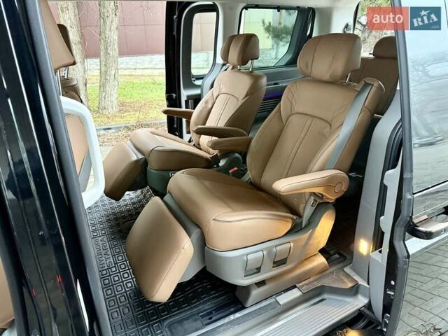 Чорний Хендай Staria, об'ємом двигуна 2.2 л та пробігом 8 тис. км за 59500 $, фото 26 на Automoto.ua