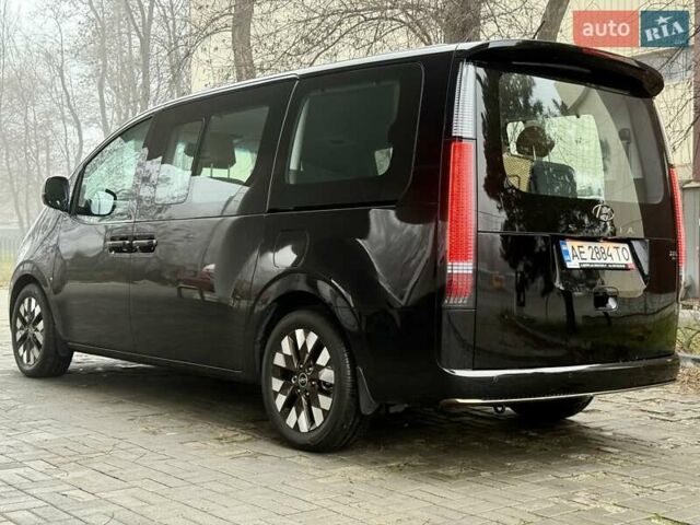 Чорний Хендай Staria, об'ємом двигуна 2.2 л та пробігом 8 тис. км за 59500 $, фото 17 на Automoto.ua