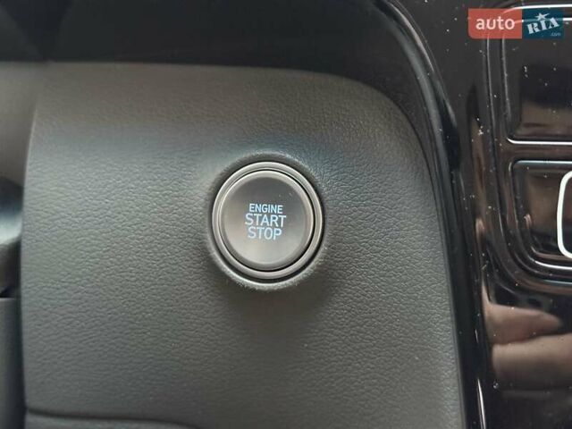 Чорний Хендай Staria, об'ємом двигуна 2.2 л та пробігом 8 тис. км за 59500 $, фото 53 на Automoto.ua