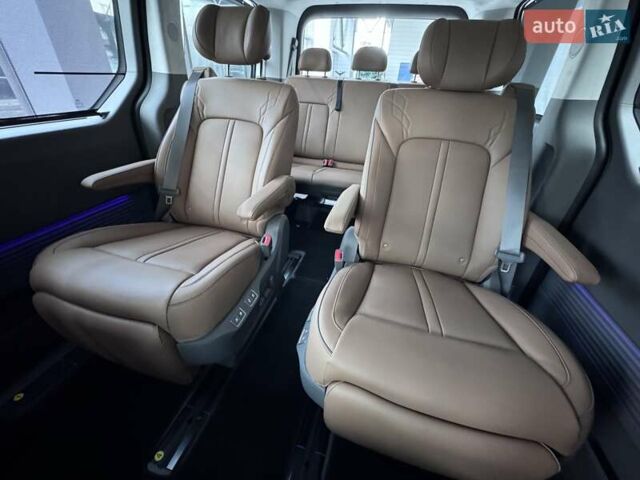 Чорний Хендай Staria, об'ємом двигуна 2.2 л та пробігом 8 тис. км за 51000 $, фото 27 на Automoto.ua