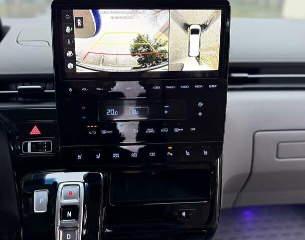 Чорний Хендай Staria, об'ємом двигуна 2.2 л та пробігом 8 тис. км за 59500 $, фото 48 на Automoto.ua