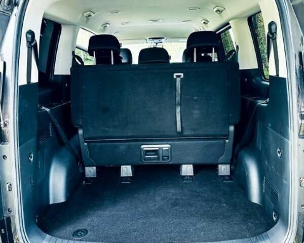 Черный Хендай Staria, объемом двигателя 2.2 л и пробегом 11 тыс. км за 42000 $, фото 18 на Automoto.ua