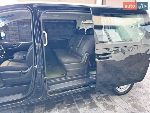 Чорний Хендай Staria, об'ємом двигуна 2.2 л та пробігом 63 тис. км за 19800 $, фото 18 на Automoto.ua