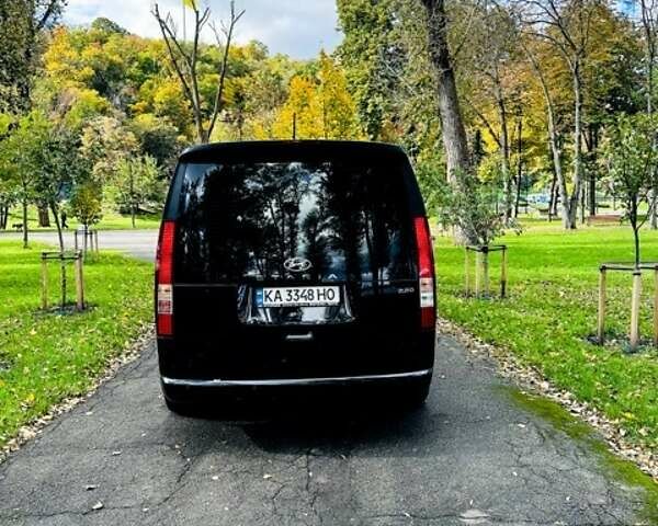 Черный Хендай Staria, объемом двигателя 2.2 л и пробегом 11 тыс. км за 42000 $, фото 4 на Automoto.ua