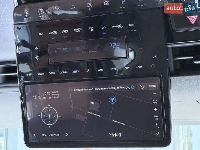 Чорний Хендай Staria, об'ємом двигуна 2.2 л та пробігом 8 тис. км за 51000 $, фото 21 на Automoto.ua