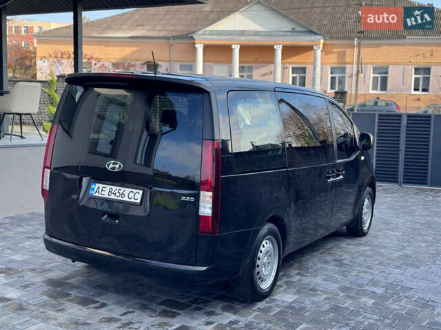 Чорний Хендай Staria, об'ємом двигуна 2.2 л та пробігом 63 тис. км за 19800 $, фото 11 на Automoto.ua