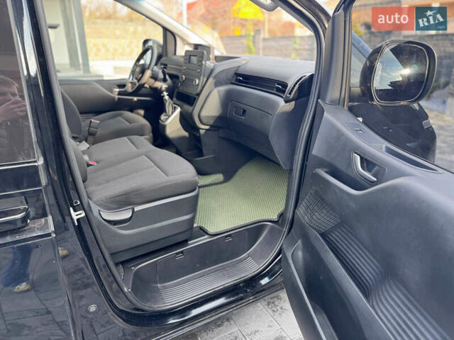 Чорний Хендай Staria, об'ємом двигуна 2.2 л та пробігом 63 тис. км за 19800 $, фото 22 на Automoto.ua