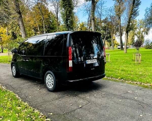 Черный Хендай Staria, объемом двигателя 2.2 л и пробегом 11 тыс. км за 42000 $, фото 13 на Automoto.ua