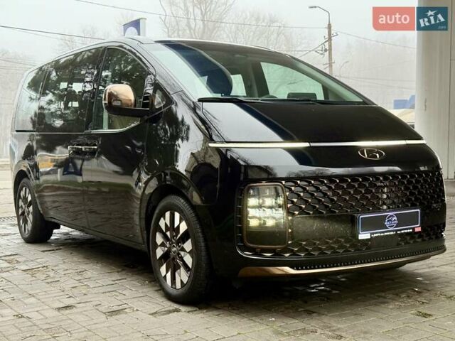 Чорний Хендай Staria, об'ємом двигуна 2.2 л та пробігом 8 тис. км за 59500 $, фото 8 на Automoto.ua