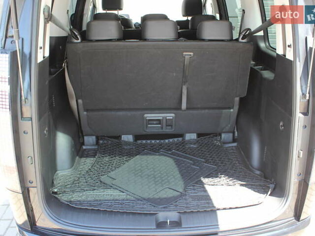 Черный Хендай Staria, объемом двигателя 2.2 л и пробегом 72 тыс. км за 45323 $, фото 48 на Automoto.ua