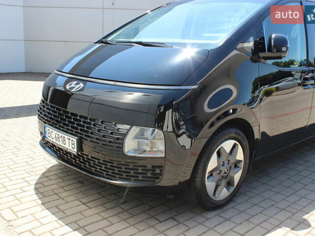 Черный Хендай Staria, объемом двигателя 2.2 л и пробегом 72 тыс. км за 45323 $, фото 14 на Automoto.ua