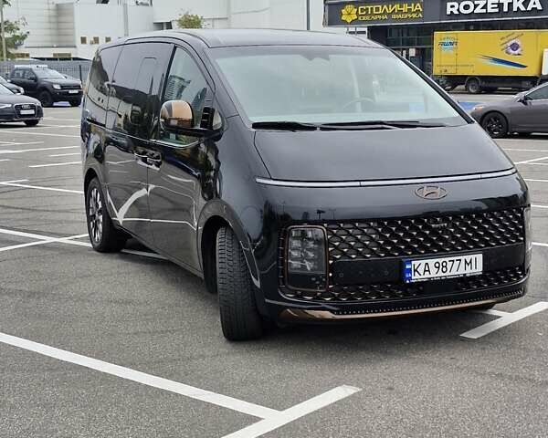 Хендай Staria 2023 у Києві на Automoto.ua Чорний Хендай Staria, об'ємом двигуна 2.2 л та пробігом 35 тис. км за 57000 $, фото 7 на Automoto.ua