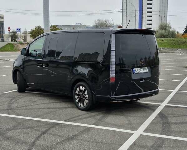 Хендай Staria 2023 у Києві на Automoto.ua Чорний Хендай Staria, об'ємом двигуна 2.2 л та пробігом 35 тис. км за 57000 $, фото 5 на Automoto.ua